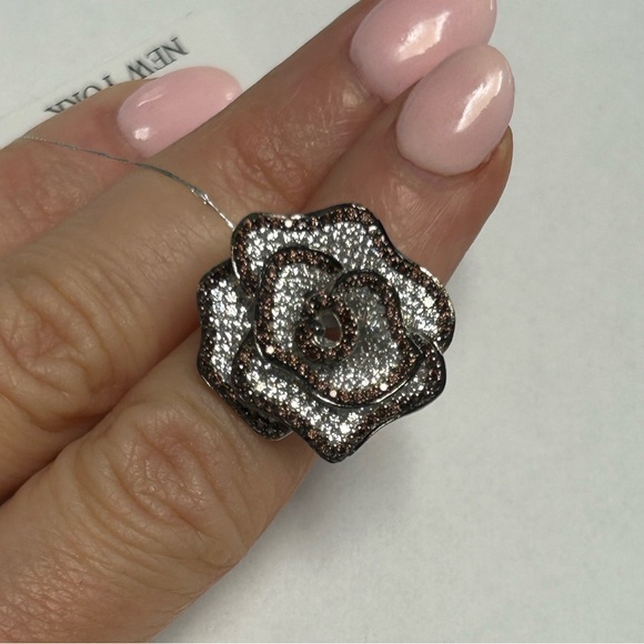 Suzy Levian Sterling Silver Brown White CZ Flower Ring NWT - Picture 5 of 7